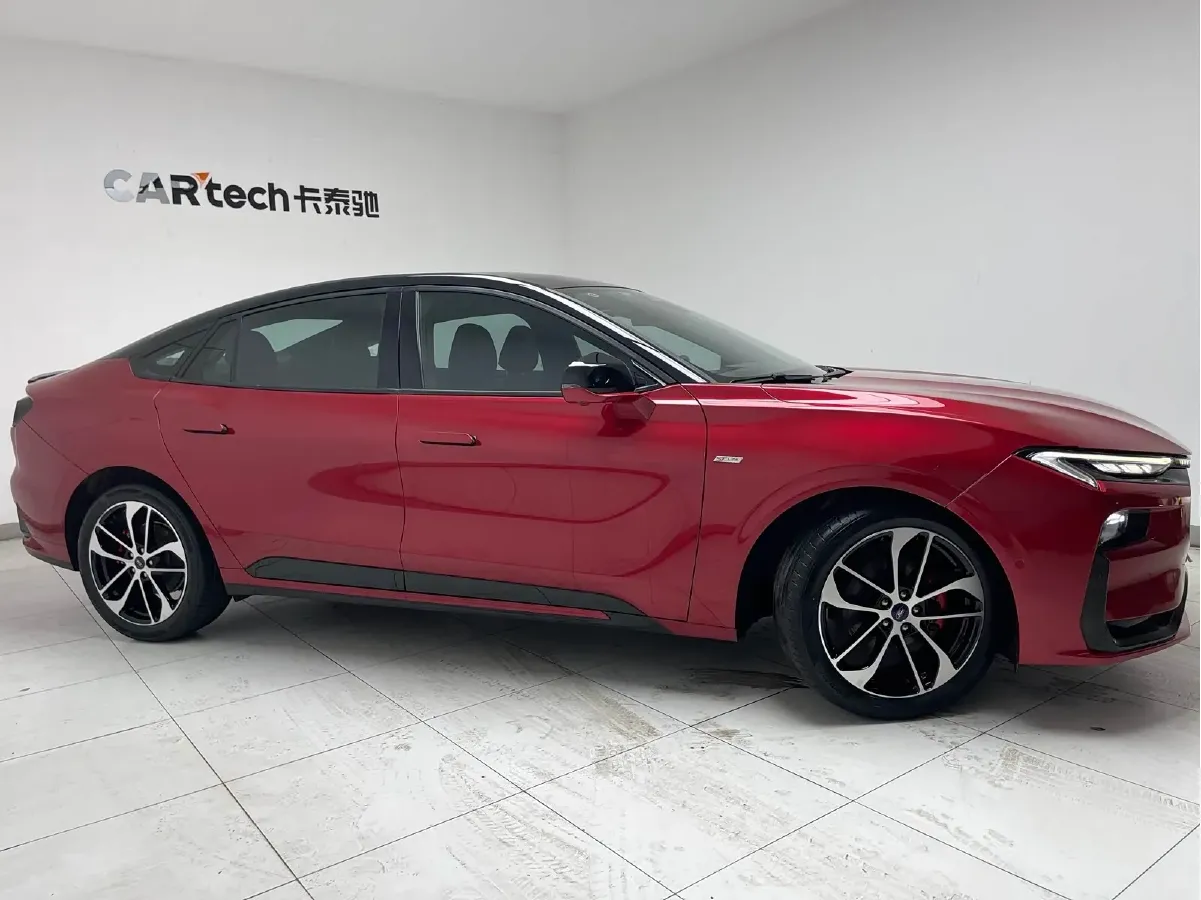 2022 Ford Mondeo 2.0T 238HP L4 8AT,autocango,china used car exporter,china ev exporter,chinese used car exporter,chinese used ev exporter