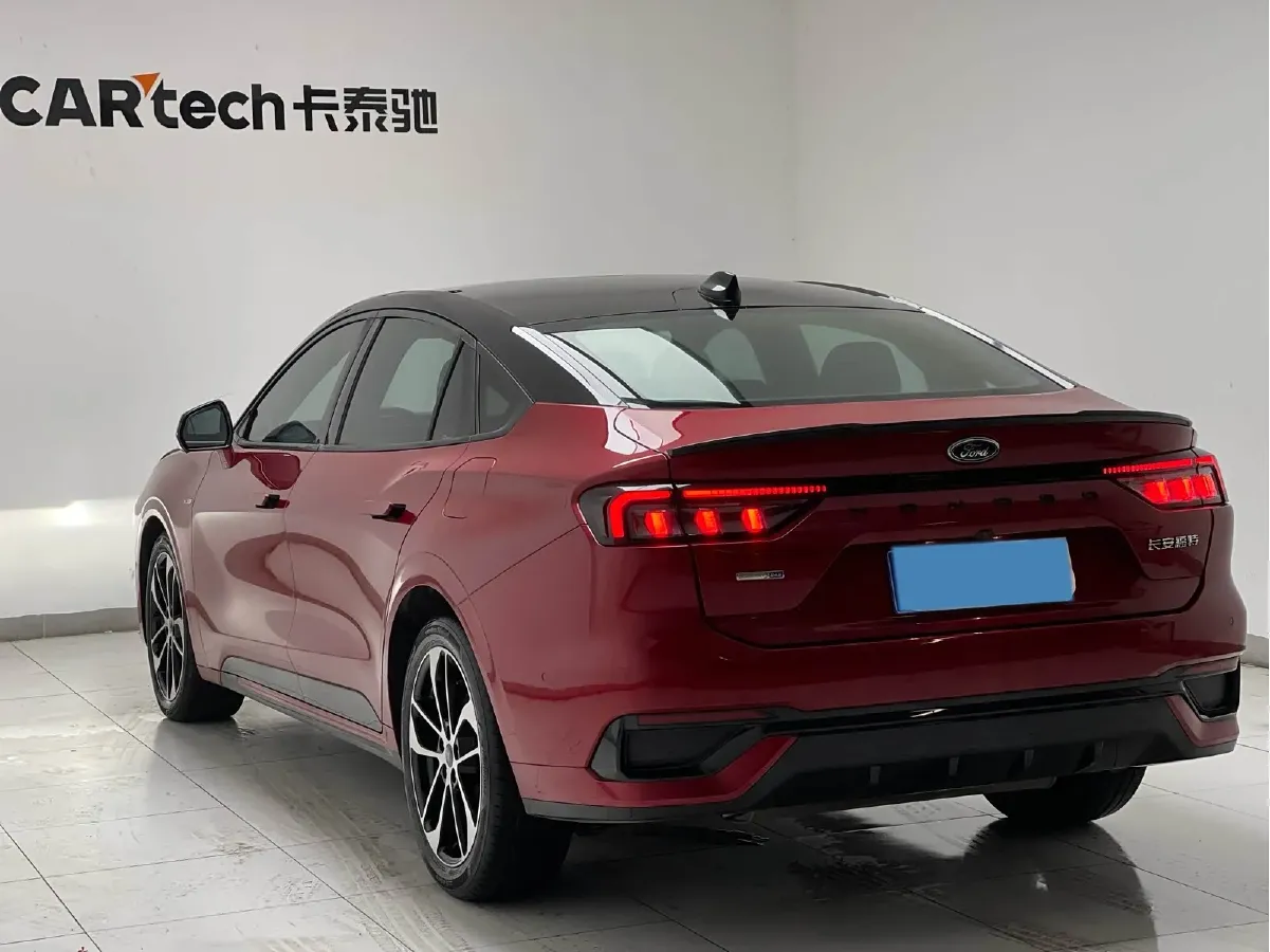 2022 Ford Mondeo 2.0T 238HP L4 8AT,autocango,china used car exporter,china ev exporter,chinese used car exporter,chinese used ev exporter