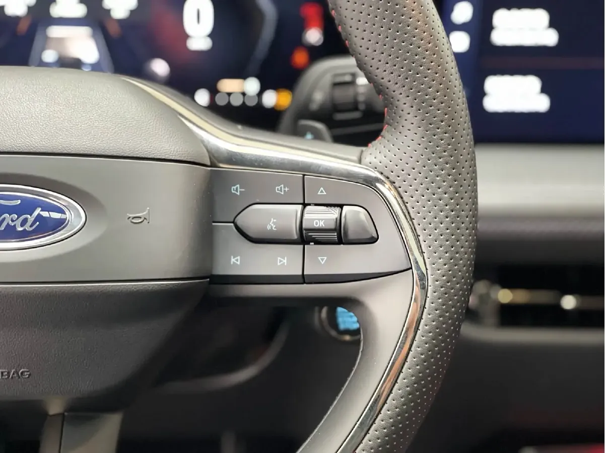 2022 Ford Mondeo 2.0T 238HP L4 8AT,autocango,china used car exporter,china ev exporter,chinese used car exporter,chinese used ev exporter