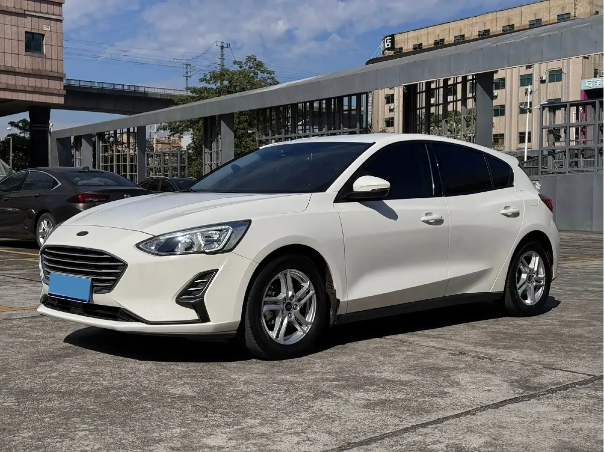 2019 Ford Focus 1.5L 122HP L3 6MT