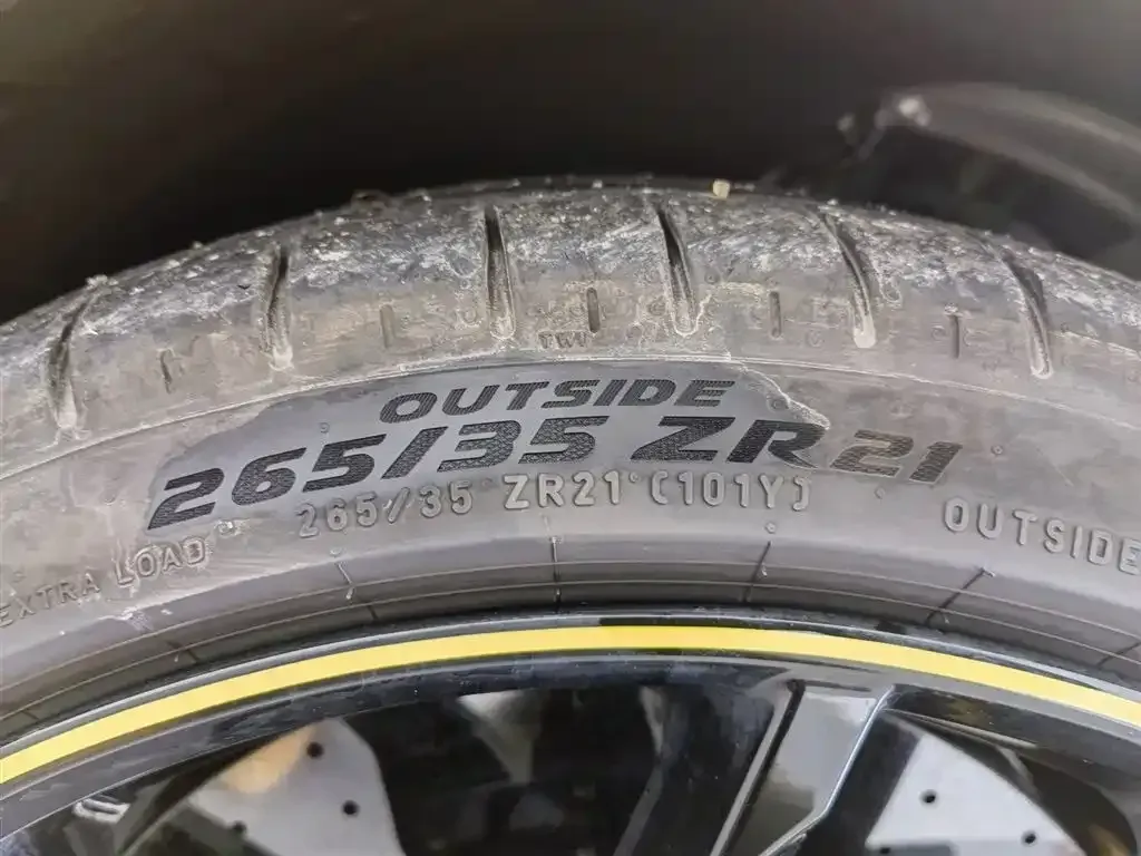 2025 MI SU7 Ultra BEV 93.7KWH,autocango,china used car exporter,china ev exporter,chinese used car exporter,chinese used ev exporter