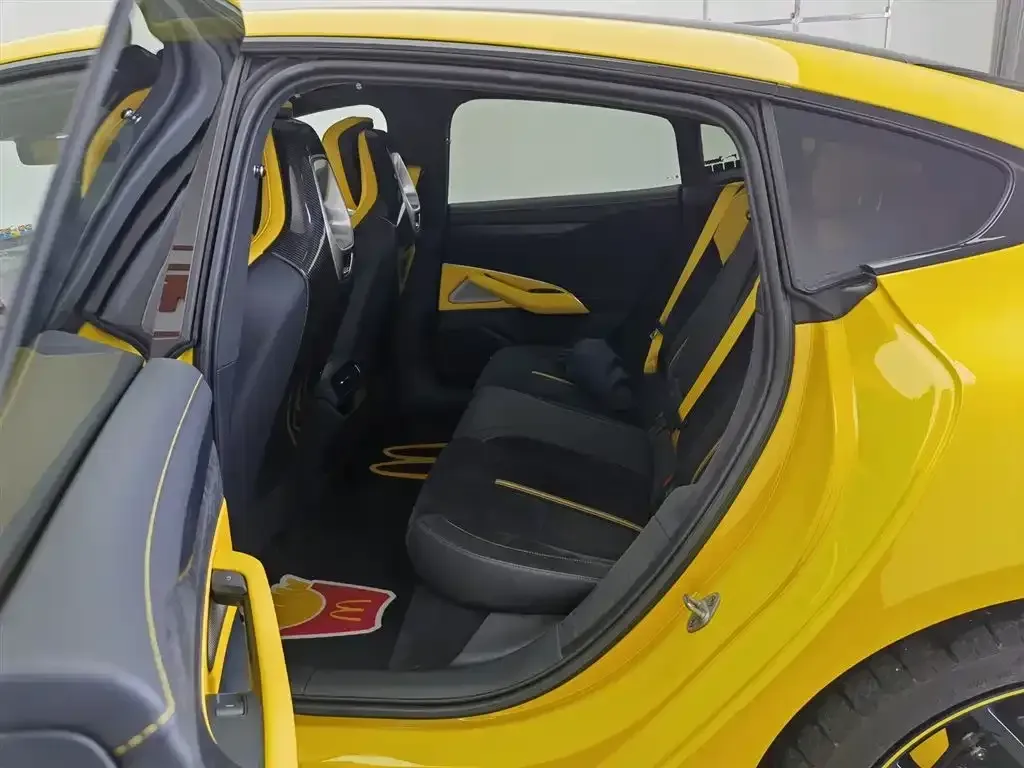 2025 MI SU7 Ultra BEV 93.7KWH,autocango,china used car exporter,china ev exporter,chinese used car exporter,chinese used ev exporter