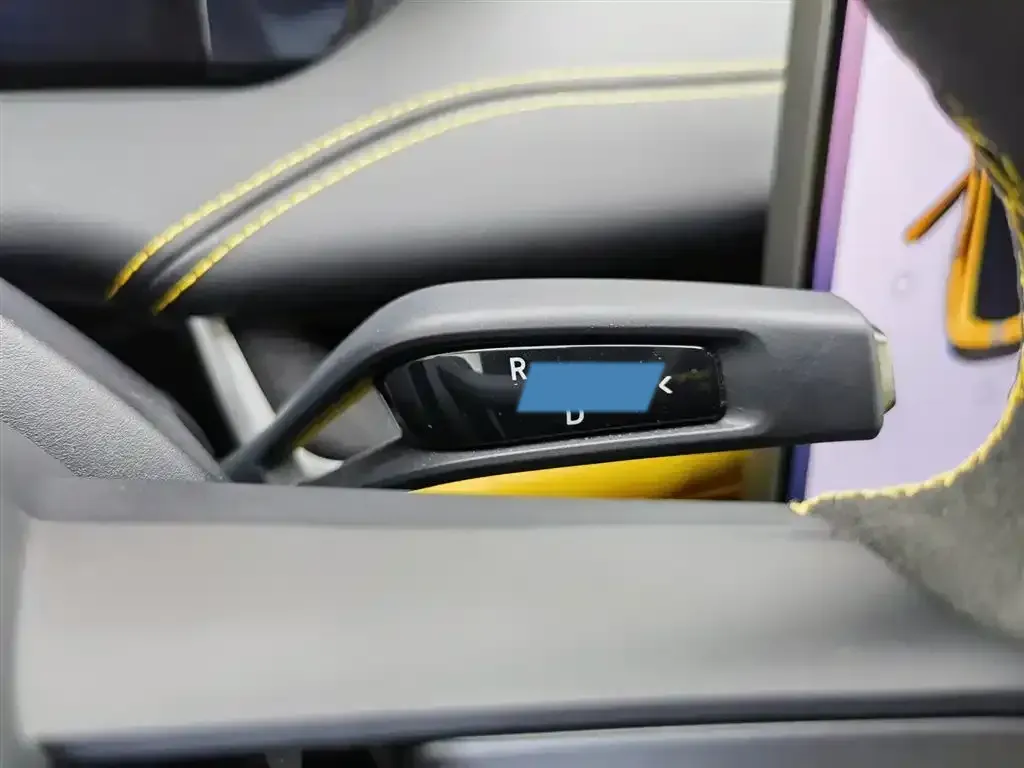 2025 MI SU7 Ultra BEV 93.7KWH,autocango,china used car exporter,china ev exporter,chinese used car exporter,chinese used ev exporter