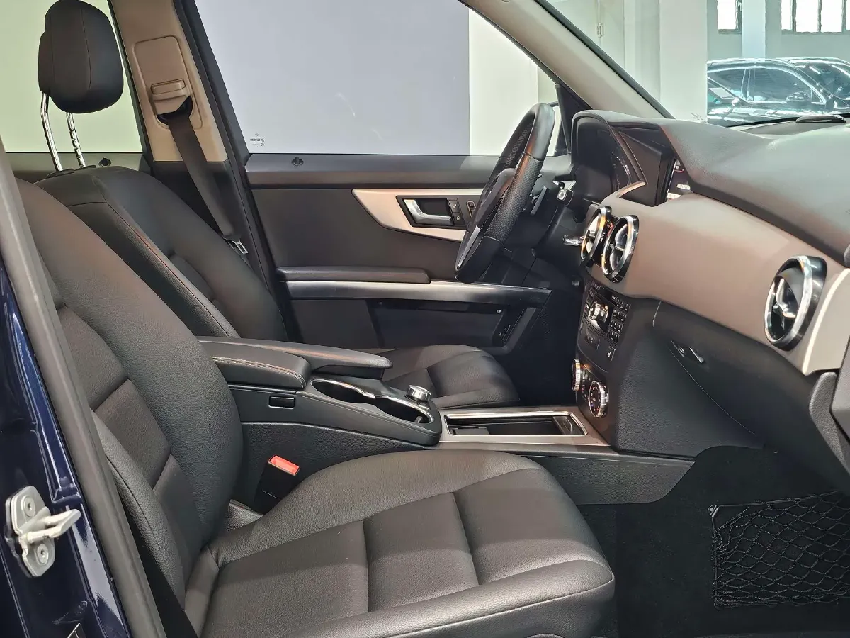 2012 Mercedes-Benz GLK Class 3.0L 245HP V6 7AT,autocango,china used car exporter,china ev exporter,chinese used car exporter,chinese used ev exporter
