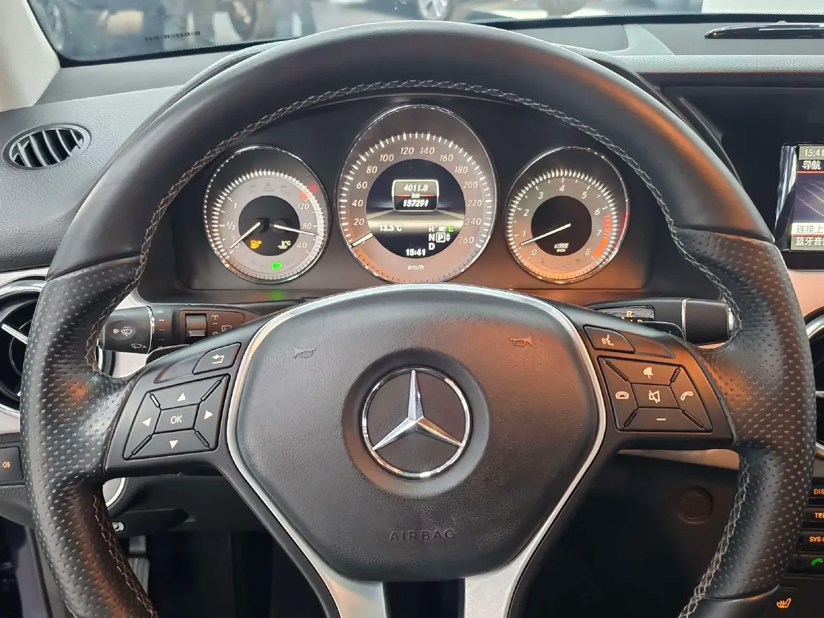 2012 Mercedes-Benz GLK Class 3.0L 245HP V6 7AT,autocango,china used car exporter,china ev exporter,chinese used car exporter,chinese used ev exporter