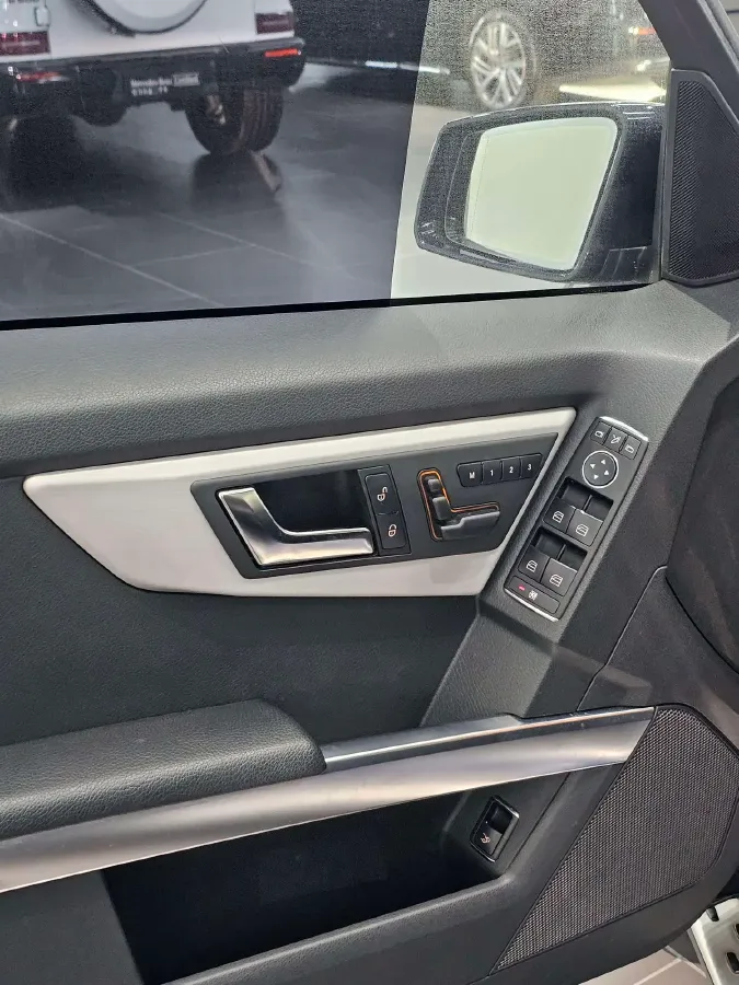 2012 Mercedes-Benz GLK Class 3.0L 245HP V6 7AT,autocango,china used car exporter,china ev exporter,chinese used car exporter,chinese used ev exporter