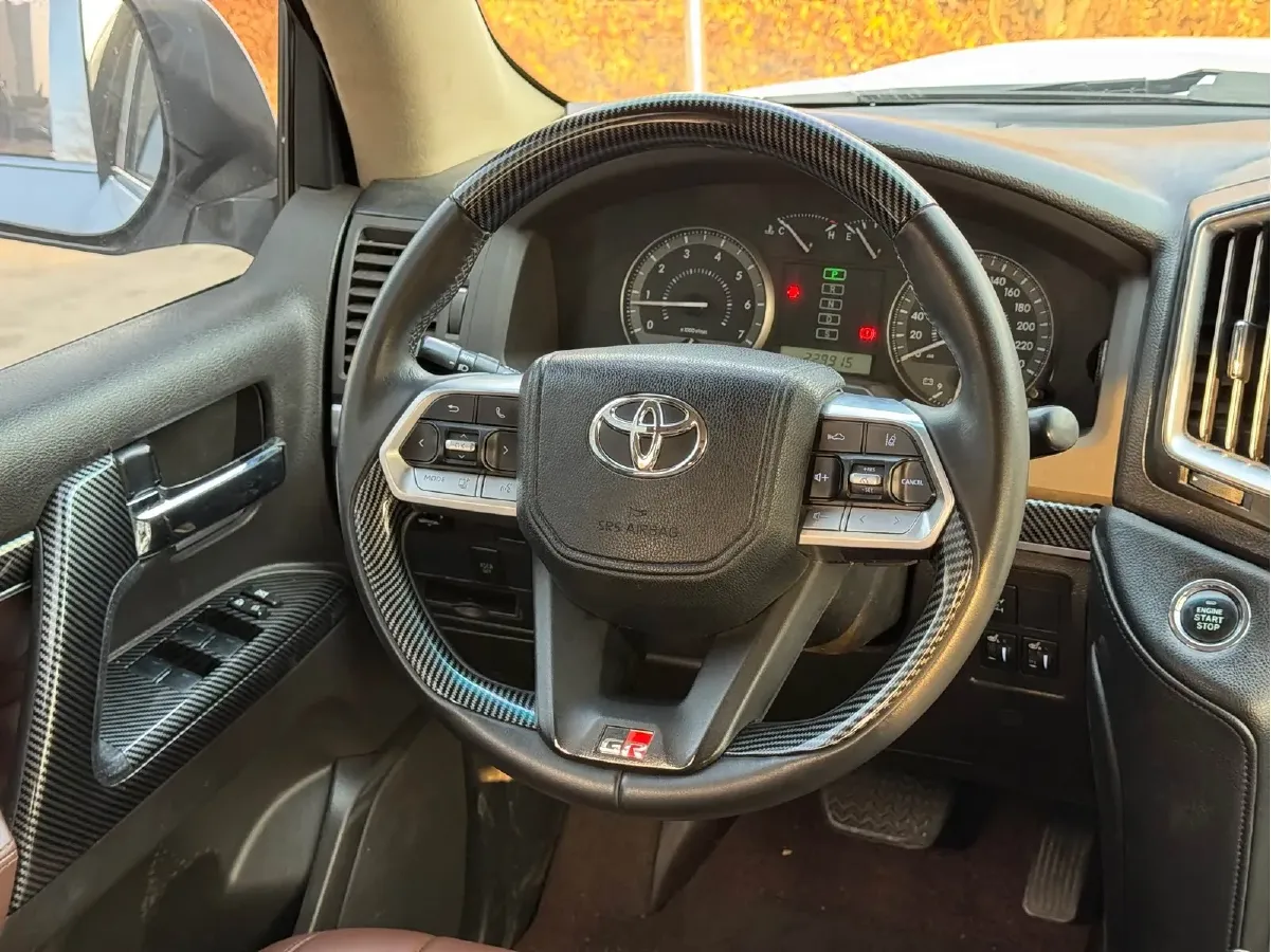 2010 Toyota Land Cruiser 4.0L 244HP V6 5AT,autocango,china used car exporter,china ev exporter,chinese used car exporter,chinese used ev exporter