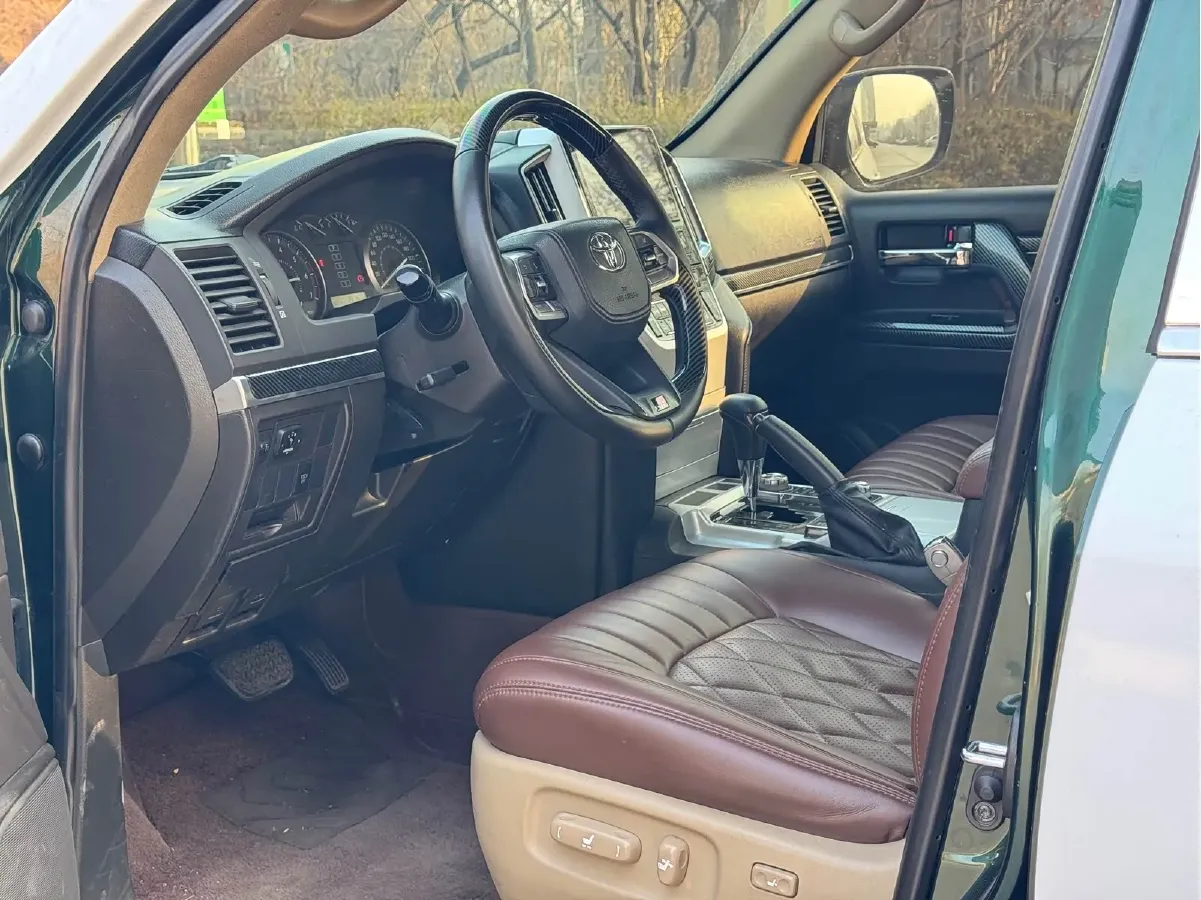 2010 Toyota Land Cruiser 4.0L 244HP V6 5AT,autocango,china used car exporter,china ev exporter,chinese used car exporter,chinese used ev exporter