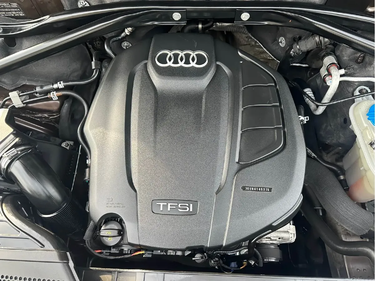 2017 Audi Q5 2.0T 230HP L4 8AT,autocango,china used car exporter,china ev exporter,chinese used car exporter,chinese used ev exporter