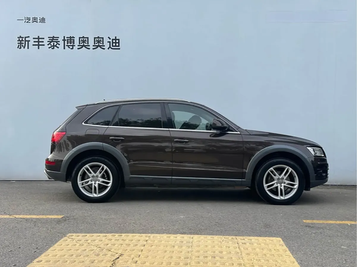 2017 Audi Q5 2.0T 230HP L4 8AT,autocango,china used car exporter,china ev exporter,chinese used car exporter,chinese used ev exporter