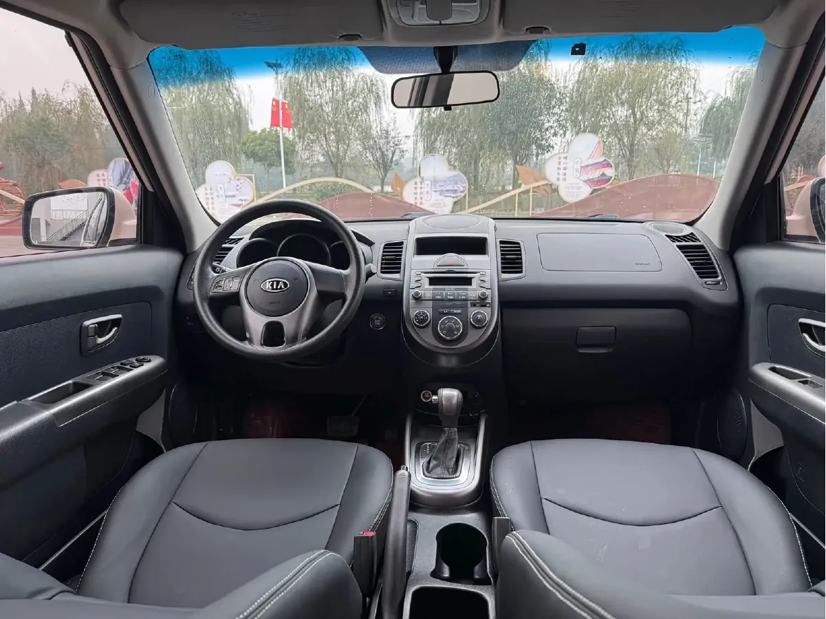 2013 Kia Soul 1.6L 123HP L4 4AT,autocango,china used car exporter,china ev exporter,chinese used car exporter,chinese used ev exporter