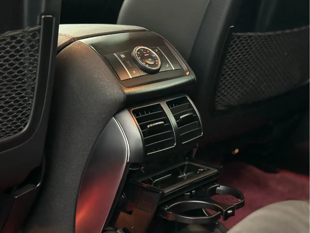 2014 Mercedes-Benz R Class 3.0T 272HP V6 7AT,autocango,china used car exporter,china ev exporter,chinese used car exporter,chinese used ev exporter