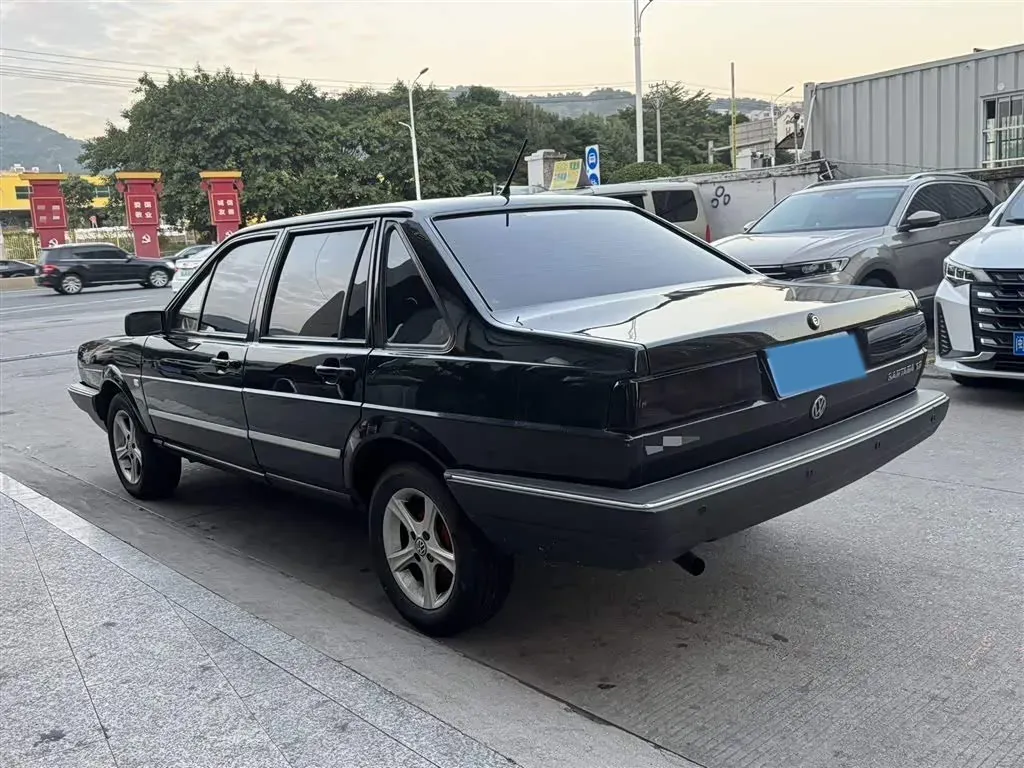 2007 Volkswagen Santana Classic 1.8L 95HP L4 5MT,autocango,china used car exporter,china ev exporter,chinese used car exporter,chinese used ev exporter