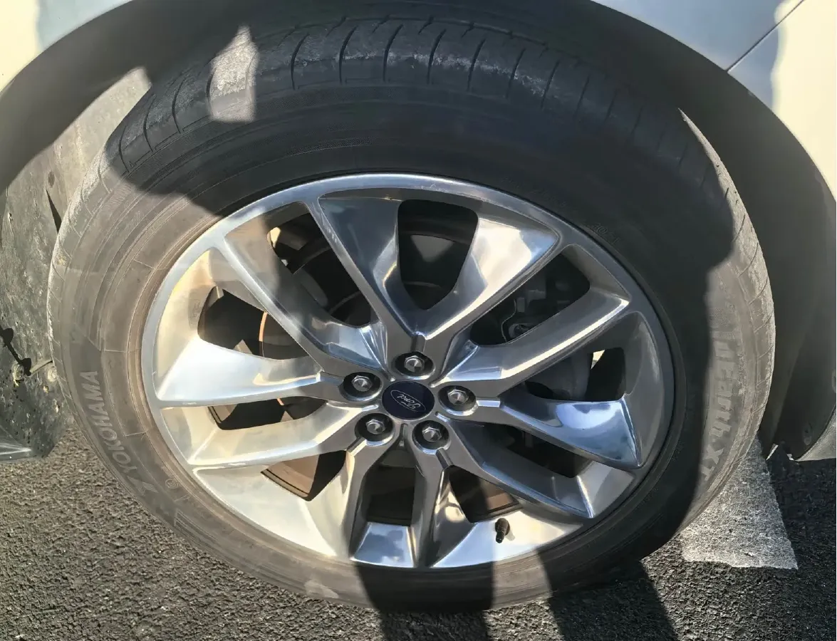 2018 Ford Edge 2.0T 245HP L4 6AT,autocango,china used car exporter,china ev exporter,chinese used car exporter,chinese used ev exporter