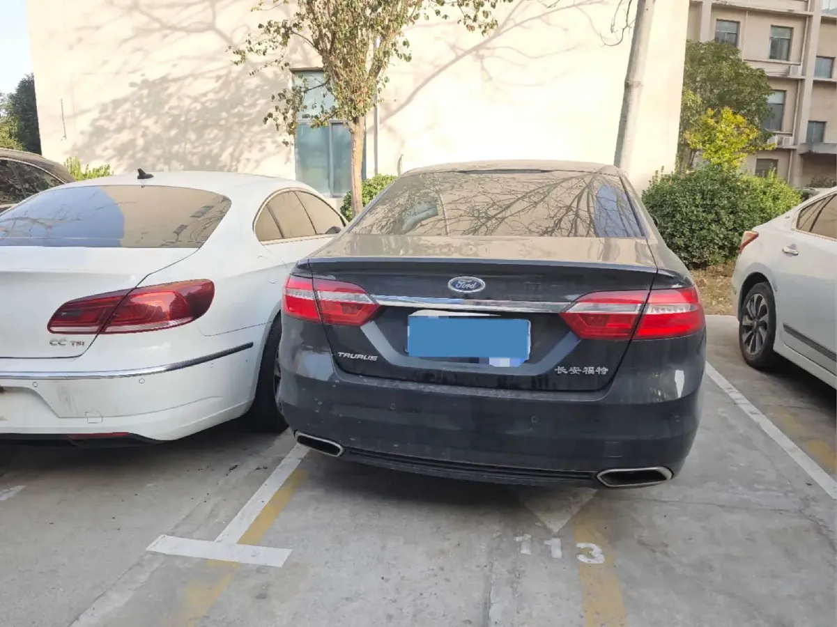 2016 Ford Taurus 1.5T 181HP L4 6AT,autocango,china used car exporter,china ev exporter,chinese used car exporter,chinese used ev exporter