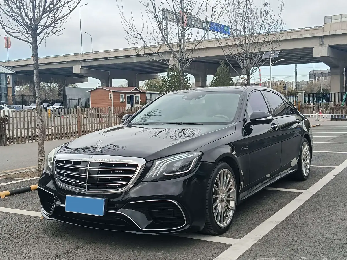 2014 Mercedes-Benz S Class 4.7T 435HP V8 7AT