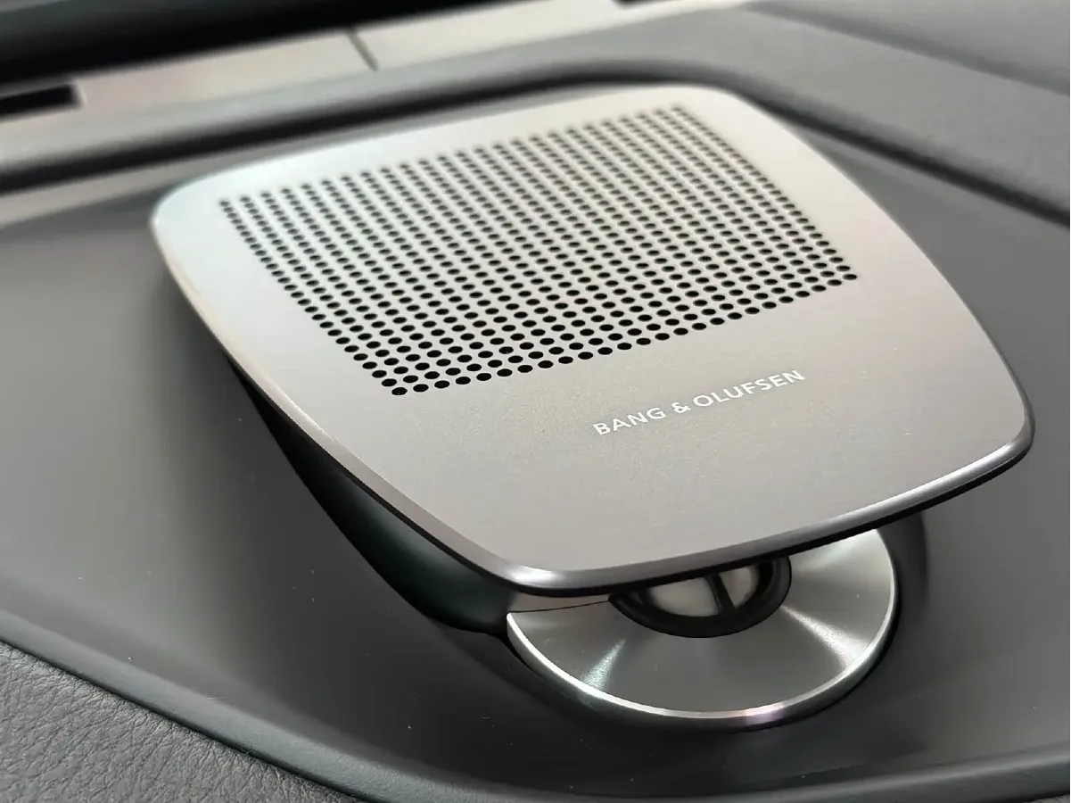 2015 BMW M6 4.4T 560HP V8 7DCT,autocango,china used car exporter,china ev exporter,chinese used car exporter,chinese used ev exporter