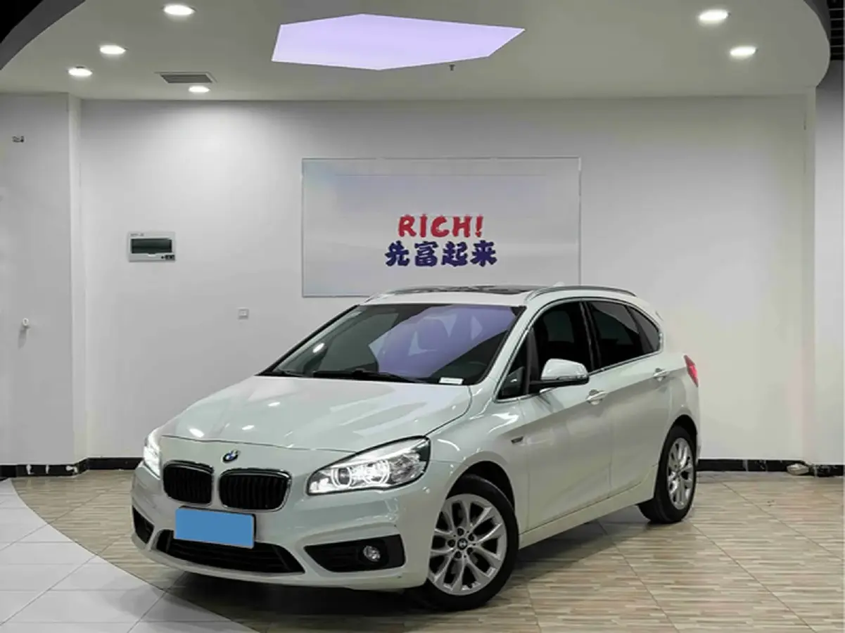 2016 BMW 2 Series Wagon 2.0T 192HP L4 8AT