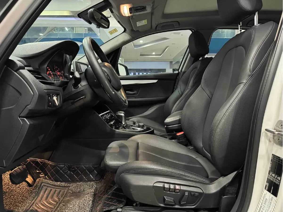 2016 BMW 2 Series Wagon 2.0T 192HP L4 8AT,autocango,china used car exporter,china ev exporter,chinese used car exporter,chinese used ev exporter