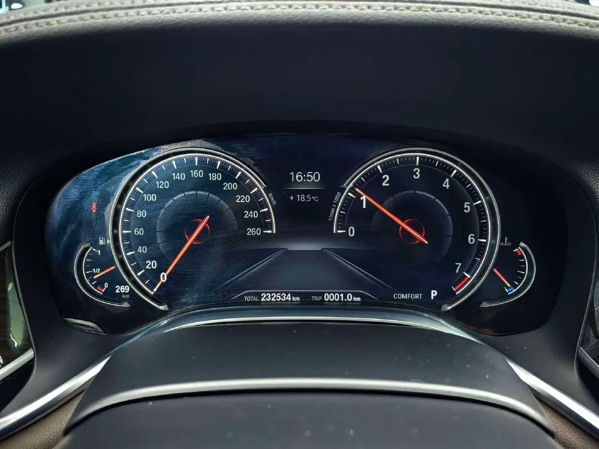 2016 BMW 7 Series 2.0T 258HP L4 8AT,autocango,china used car exporter,china ev exporter,chinese used car exporter,chinese used ev exporter