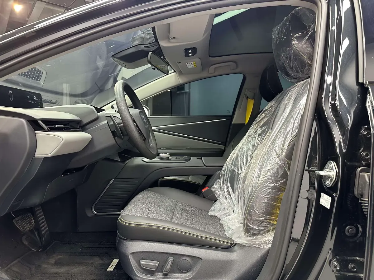 2025 Toyota bZ5 BEV,autocango,china used car exporter,china ev exporter,chinese used car exporter,chinese used ev exporter