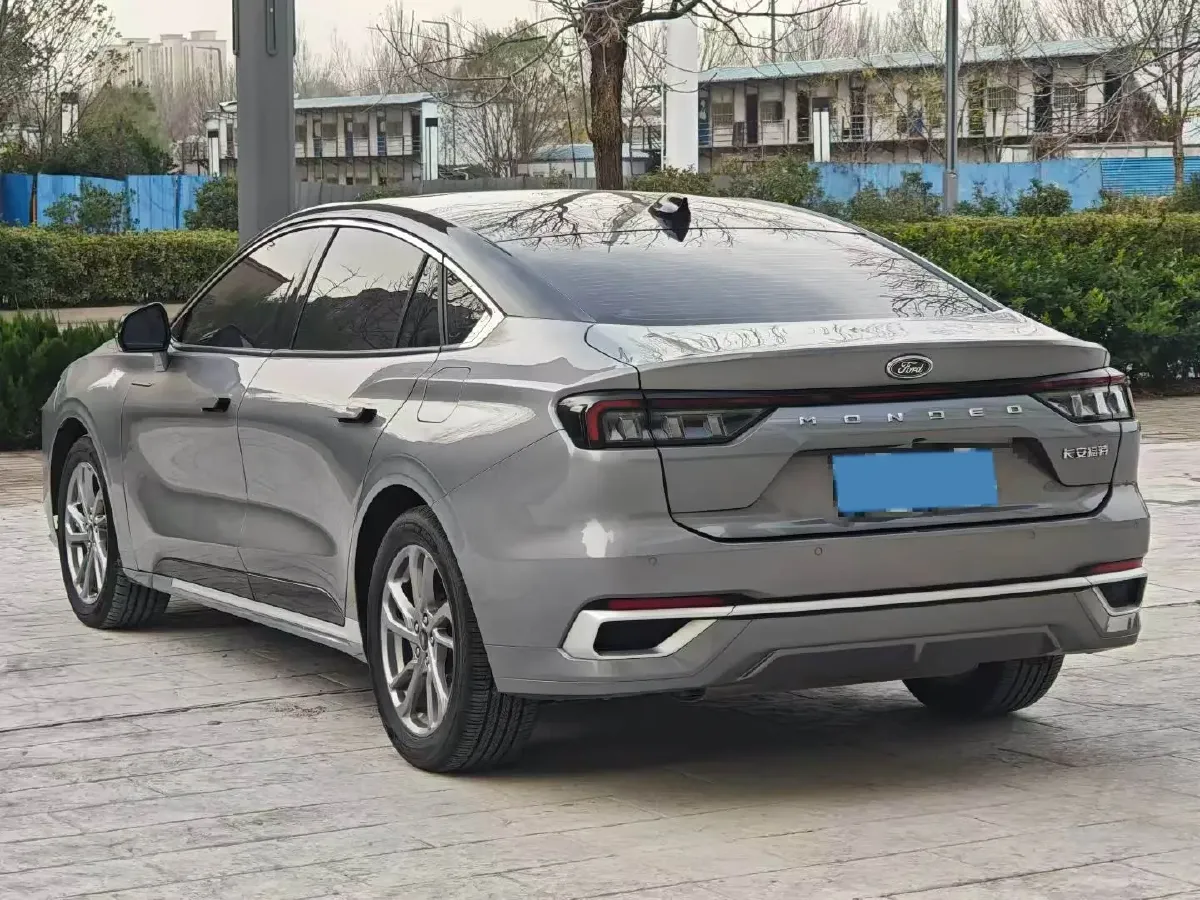 2023 Ford Mondeo 2.0T 254HP L4 8AT,autocango,china used car exporter,china ev exporter,chinese used car exporter,chinese used ev exporter
