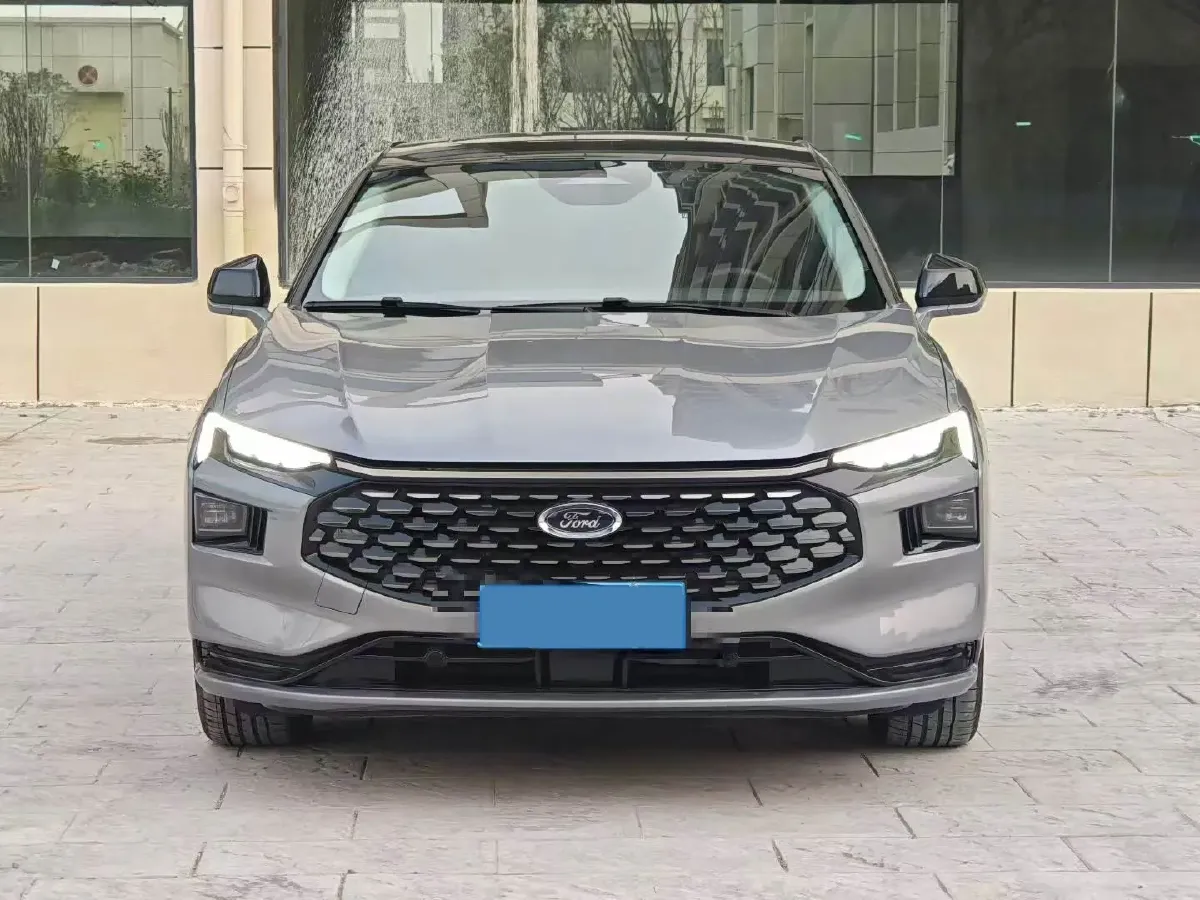 2023 Ford Mondeo 2.0T 254HP L4 8AT,autocango,china used car exporter,china ev exporter,chinese used car exporter,chinese used ev exporter