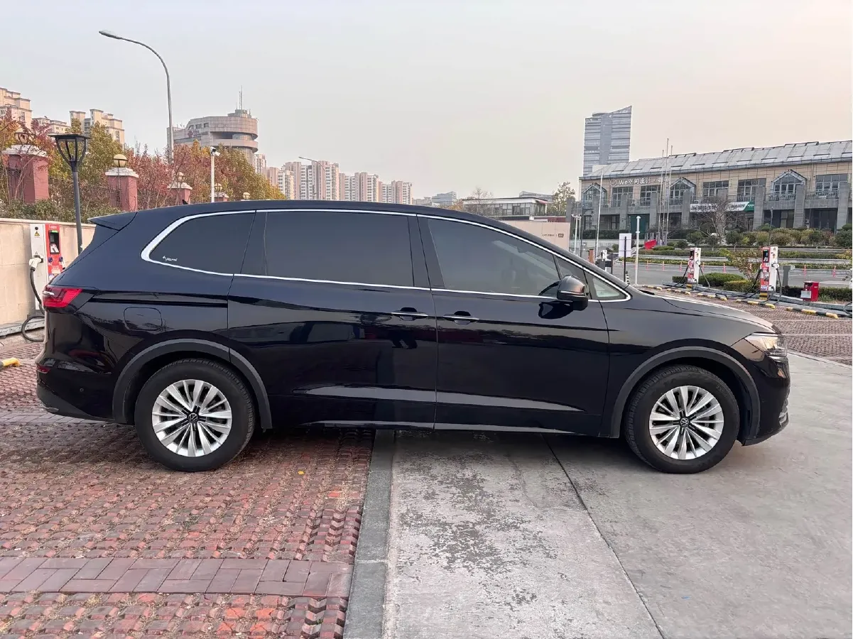 2020 Volkswagen Viloran 2.0T 186HP L4 7DCT,autocango,china used car exporter,china ev exporter,chinese used car exporter,chinese used ev exporter
