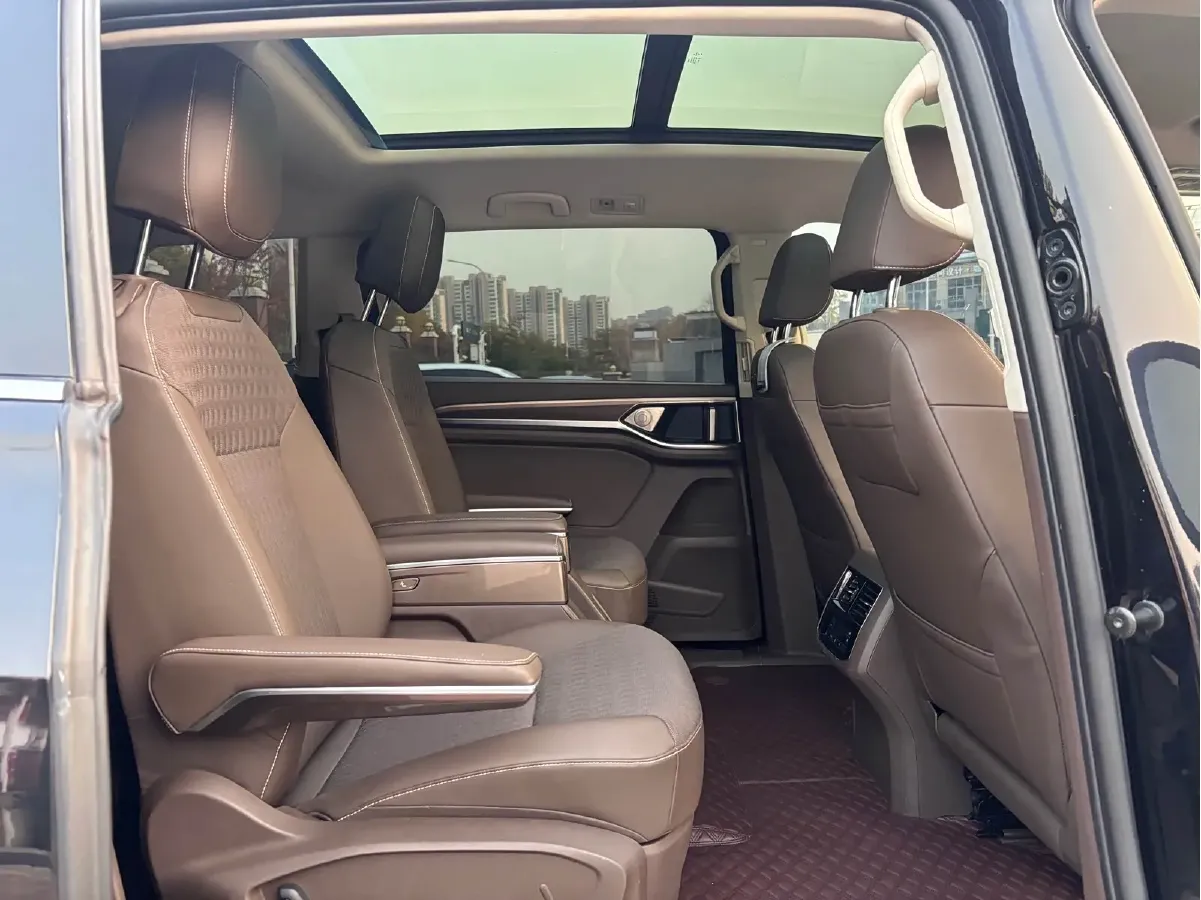 2020 Volkswagen Viloran 2.0T 186HP L4 7DCT,autocango,china used car exporter,china ev exporter,chinese used car exporter,chinese used ev exporter