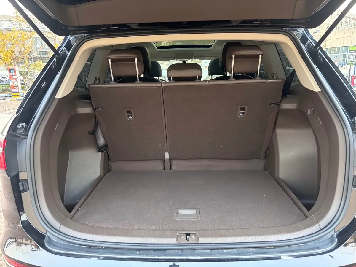 2020 Volkswagen Viloran 2.0T 186HP L4 7DCT,autocango,china used car exporter,china ev exporter,chinese used car exporter,chinese used ev exporter