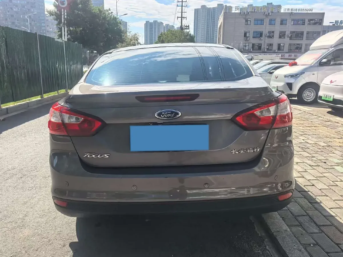 2012 Ford Focus 1.6L 125HP L4 6DCT,autocango,china used car exporter,china ev exporter,chinese used car exporter,chinese used ev exporter