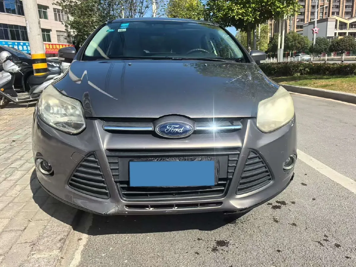 2012 Ford Focus 1.6L 125HP L4 6DCT,autocango,china used car exporter,china ev exporter,chinese used car exporter,chinese used ev exporter