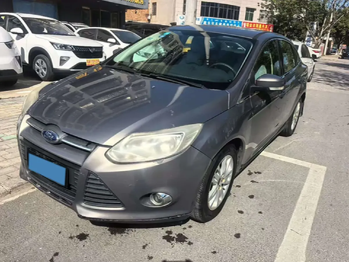 2012 Ford Focus 1.6L 125HP L4 6DCT,autocango,china used car exporter,china ev exporter,chinese used car exporter,chinese used ev exporter