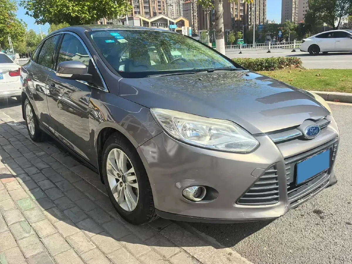 2012 Ford Focus 1.6L 125HP L4 6DCT,autocango,china used car exporter,china ev exporter,chinese used car exporter,chinese used ev exporter