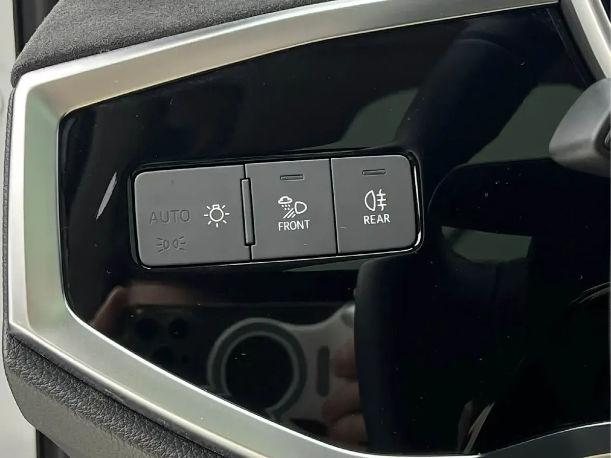 2023 Audi Q3 1.4T 150HP L4 7DCT,autocango,china used car exporter,china ev exporter,chinese used car exporter,chinese used ev exporter