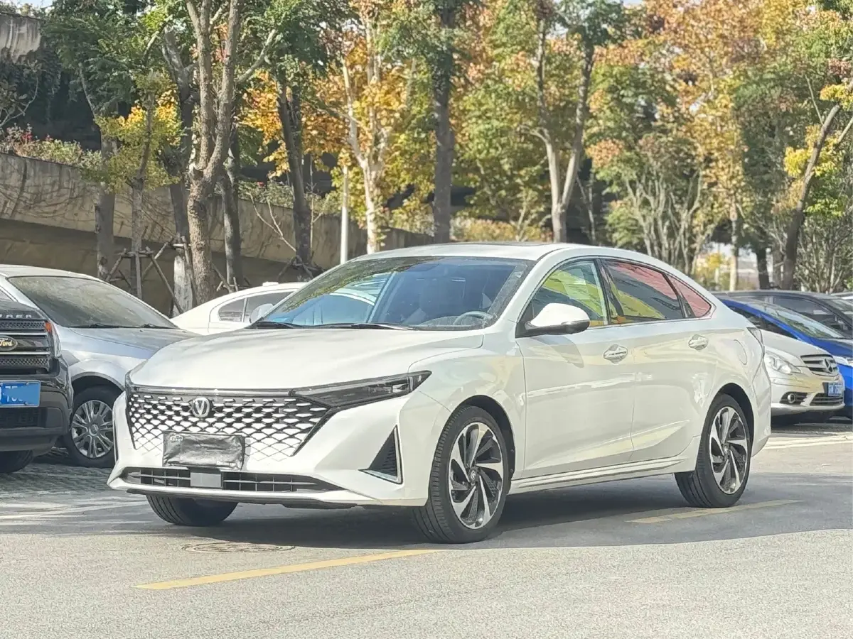 2023 ChangAn Raeton Plus 1.5T 188HP L4 7DCT