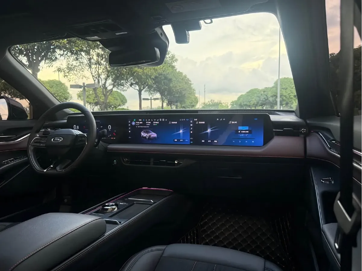 2023 Ford Mondeo 2.0T 254HP L4 8AT,autocango,china used car exporter,china ev exporter,chinese used car exporter,chinese used ev exporter