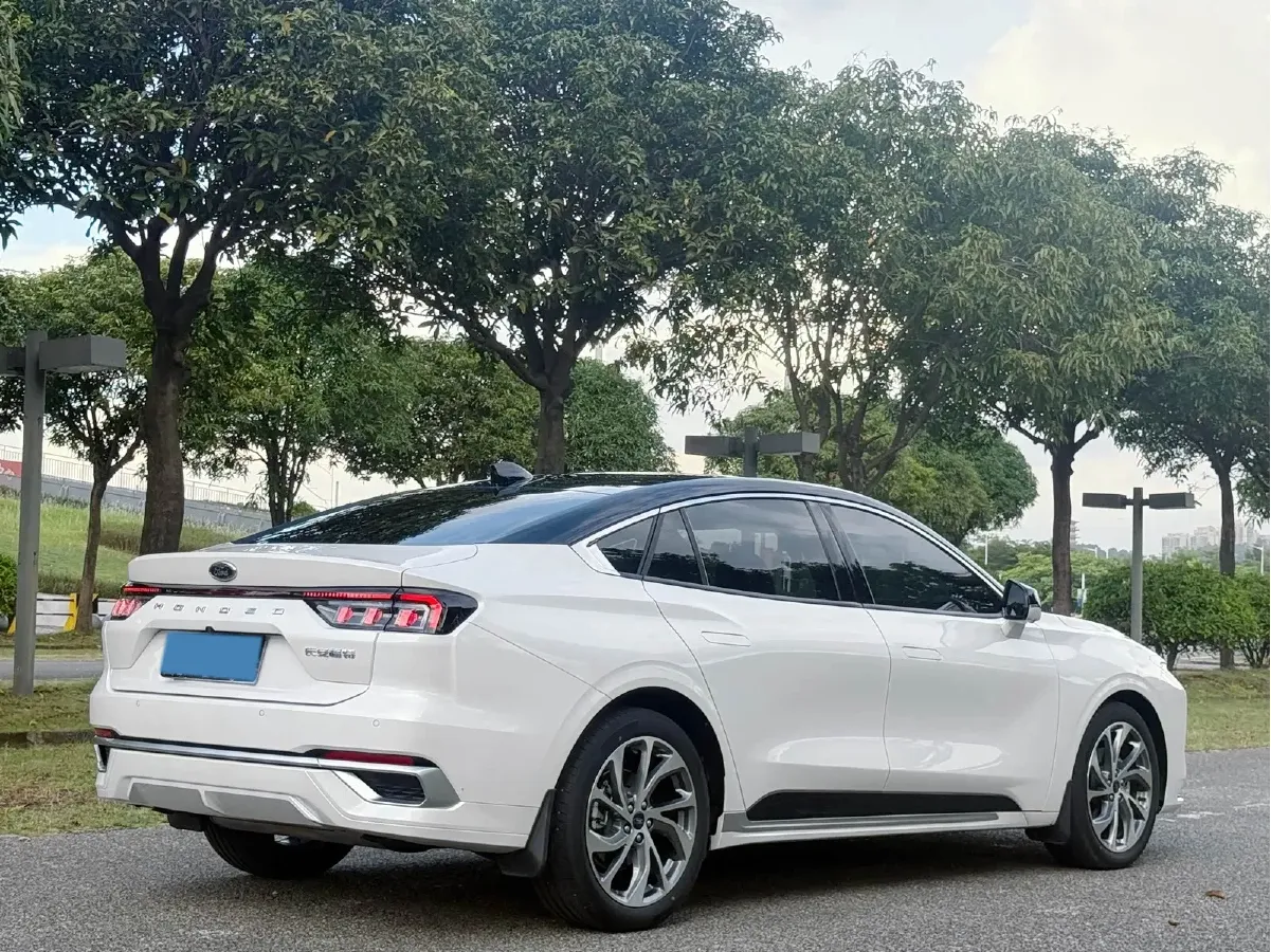 2023 Ford Mondeo 2.0T 254HP L4 8AT,autocango,china used car exporter,china ev exporter,chinese used car exporter,chinese used ev exporter