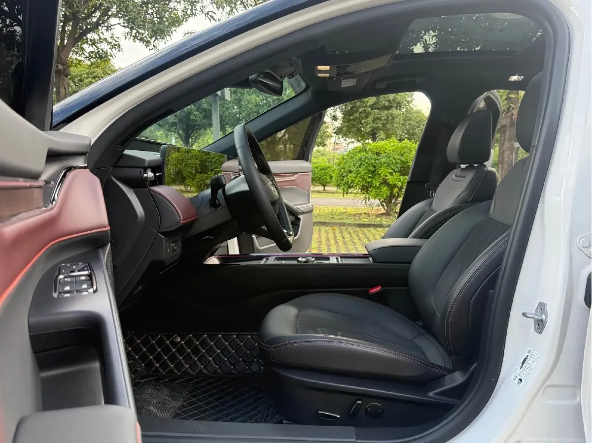 2023 Ford Mondeo 2.0T 254HP L4 8AT,autocango,china used car exporter,china ev exporter,chinese used car exporter,chinese used ev exporter