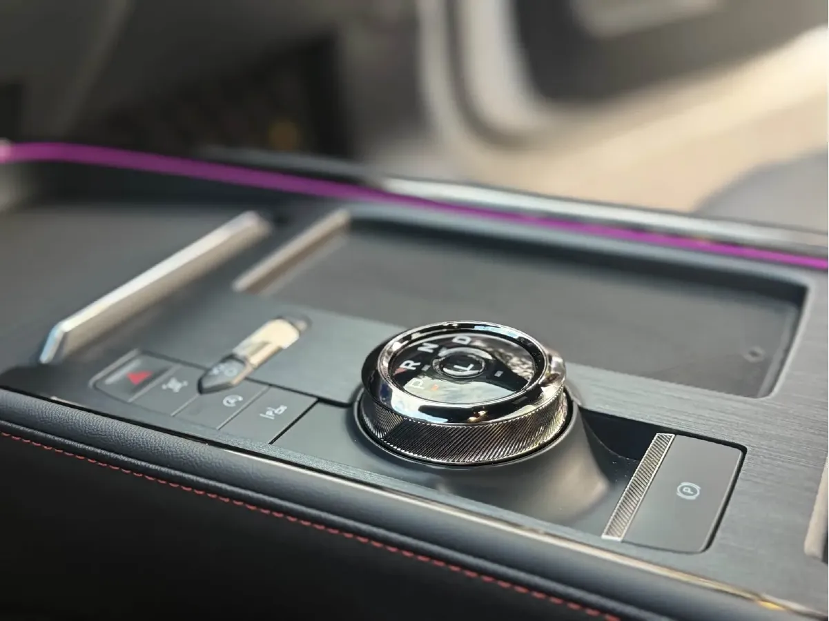 2023 Ford Mondeo 2.0T 254HP L4 8AT,autocango,china used car exporter,china ev exporter,chinese used car exporter,chinese used ev exporter