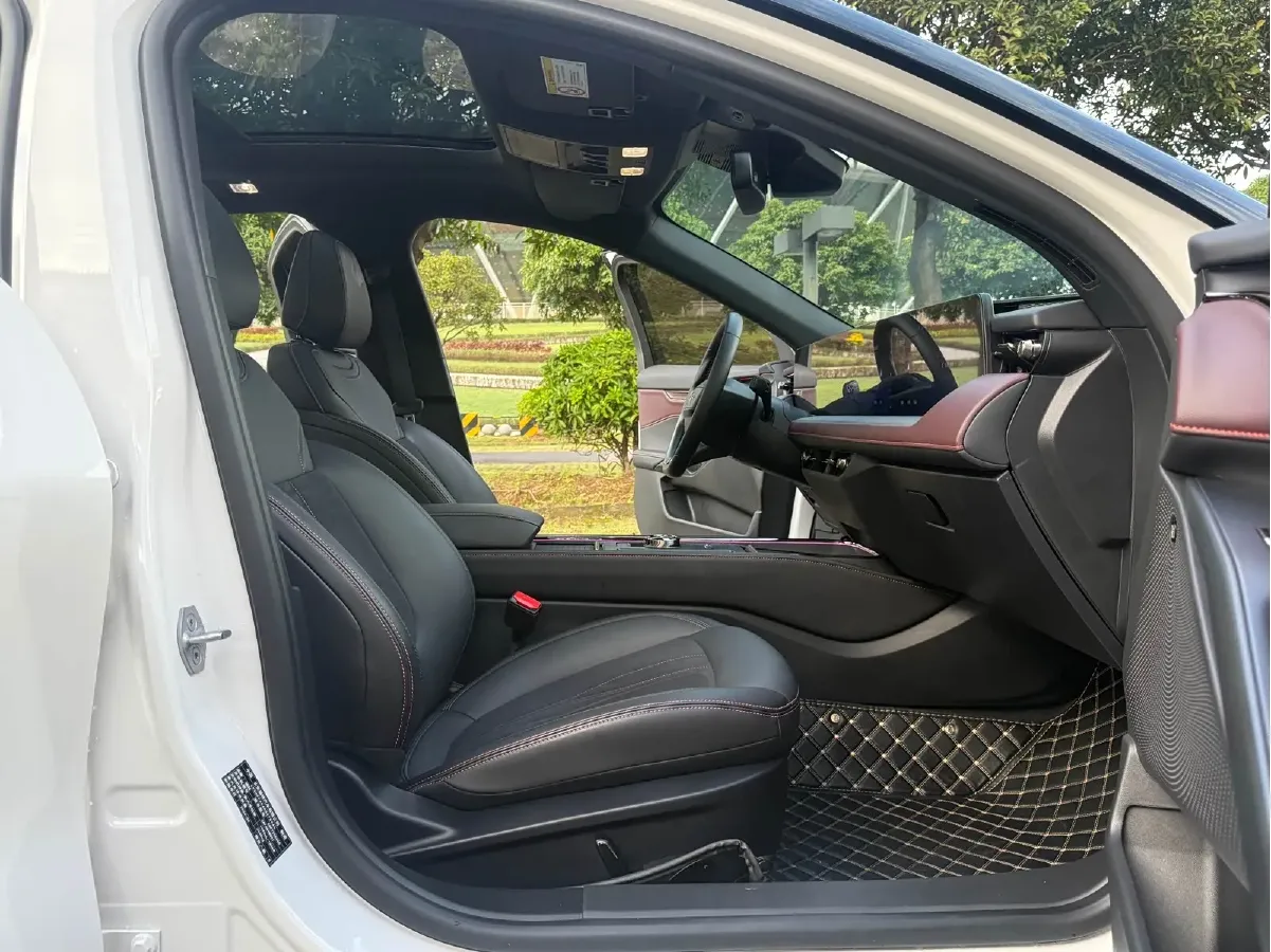 2023 Ford Mondeo 2.0T 254HP L4 8AT,autocango,china used car exporter,china ev exporter,chinese used car exporter,chinese used ev exporter