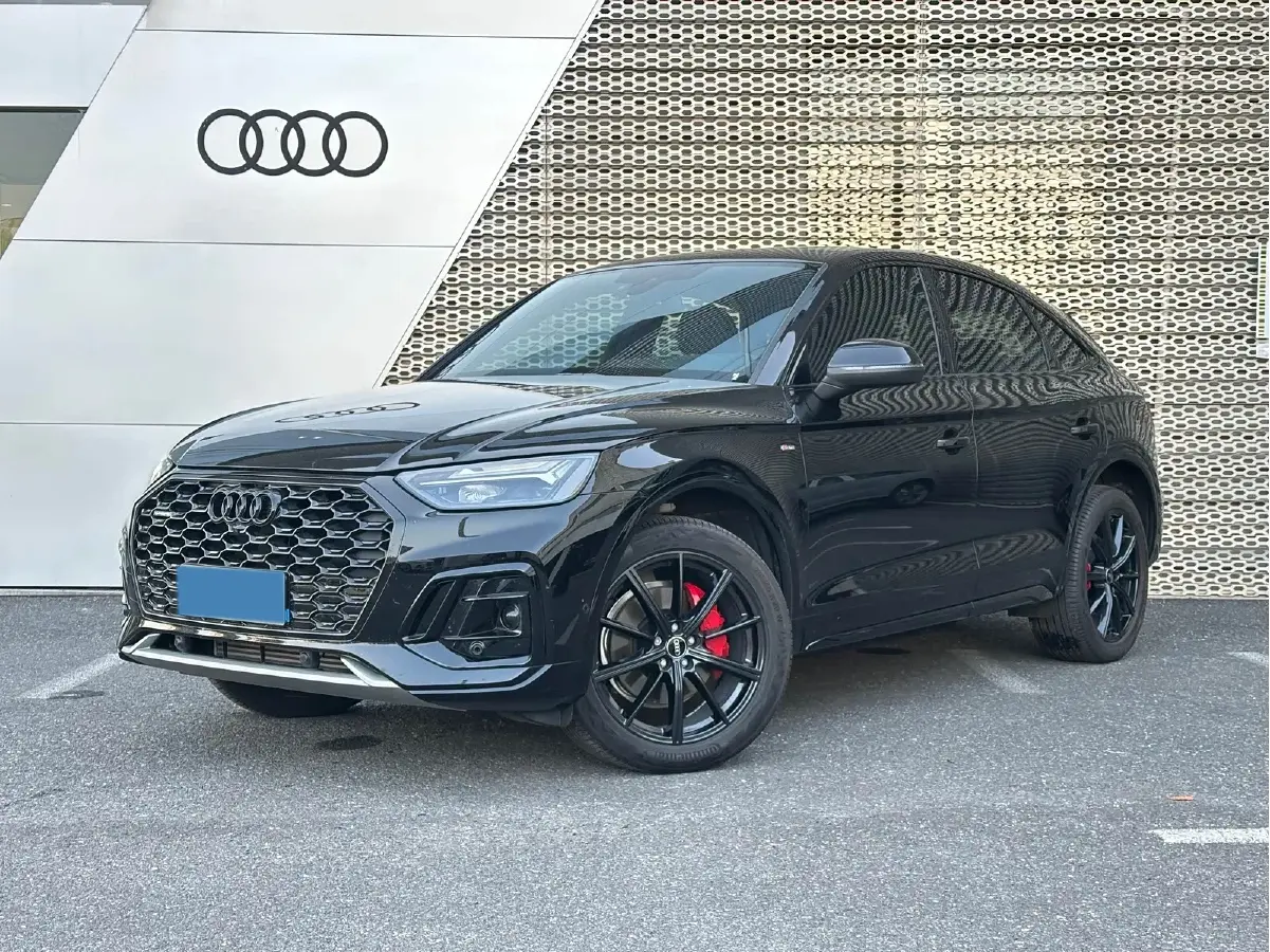 2025 Audi Q5L Sportback 2.0T 190HP L4 7DCT