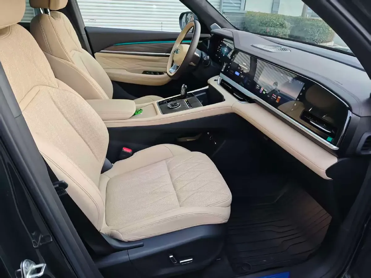 2025 Geely Monjaro 2.0T 238HP L4 8AT,autocango,china used car exporter,china ev exporter,chinese used car exporter,chinese used ev exporter