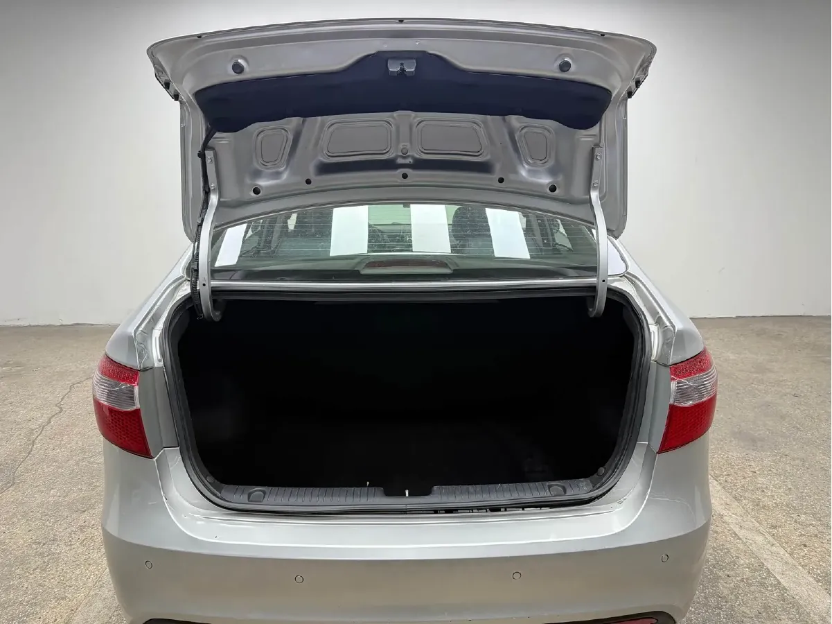 2012 Kia K2 1.6L 123HP L4 4AT,autocango,china used car exporter,china ev exporter,chinese used car exporter,chinese used ev exporter