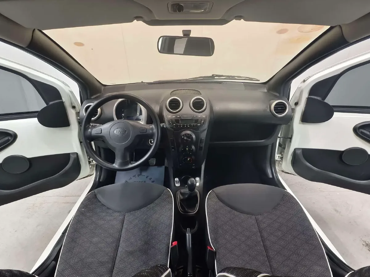 2015 BYD F0 1.0L 68HP L3 5MT,autocango,china used car exporter,china ev exporter,chinese used car exporter,chinese used ev exporter