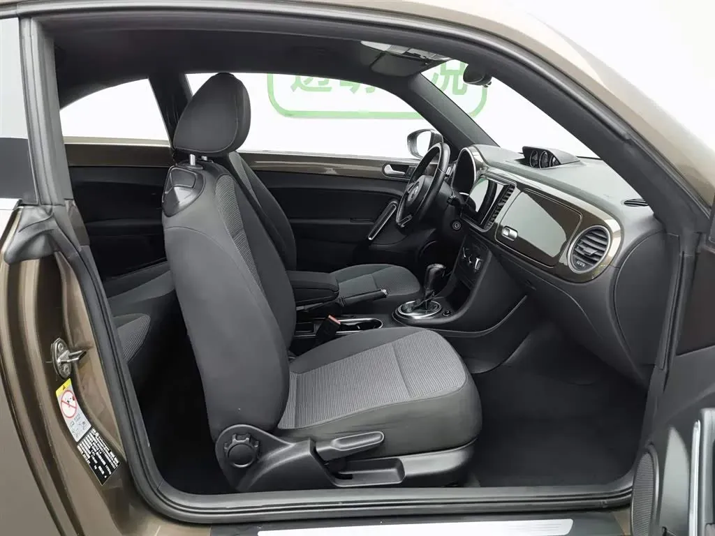 2013 Volkswagen Beetle 1.4T 160HP L4 7DCT,autocango,china used car exporter,china ev exporter,chinese used car exporter,chinese used ev exporter