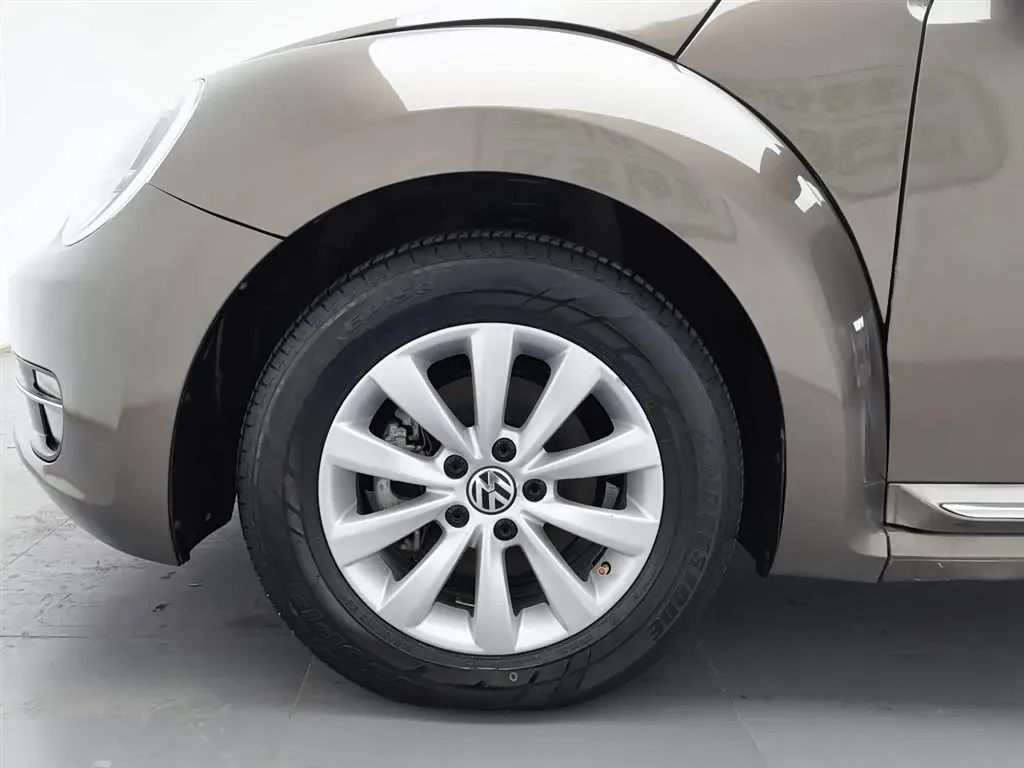 2013 Volkswagen Beetle 1.4T 160HP L4 7DCT,autocango,china used car exporter,china ev exporter,chinese used car exporter,chinese used ev exporter