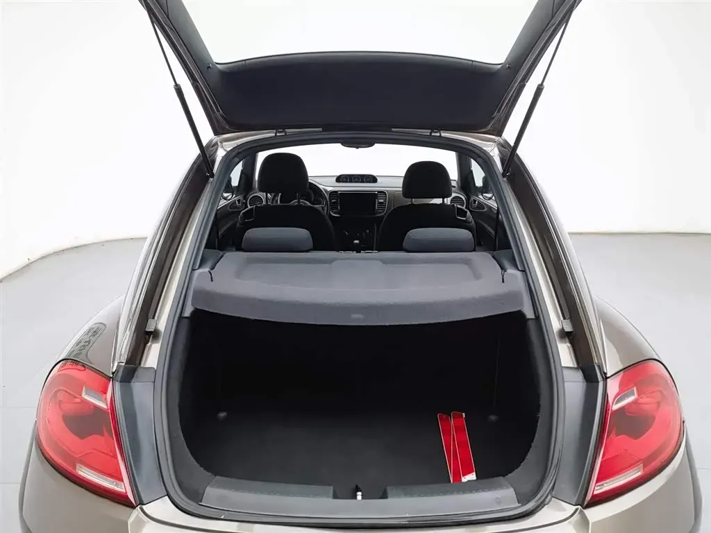 2013 Volkswagen Beetle 1.4T 160HP L4 7DCT,autocango,china used car exporter,china ev exporter,chinese used car exporter,chinese used ev exporter