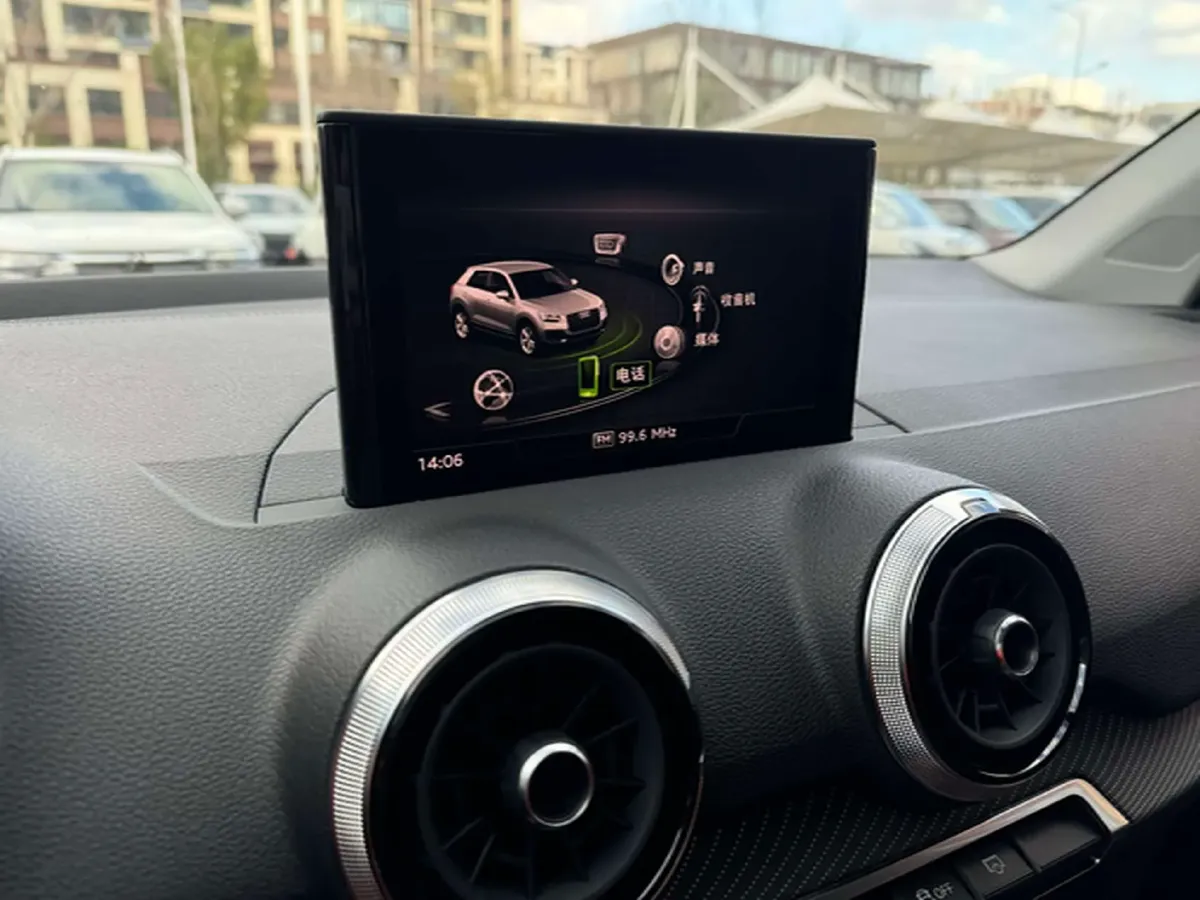 2022 Audi Q2L 1.4T 150HP L4 7DCT,autocango,china used car exporter,china ev exporter,chinese used car exporter,chinese used ev exporter