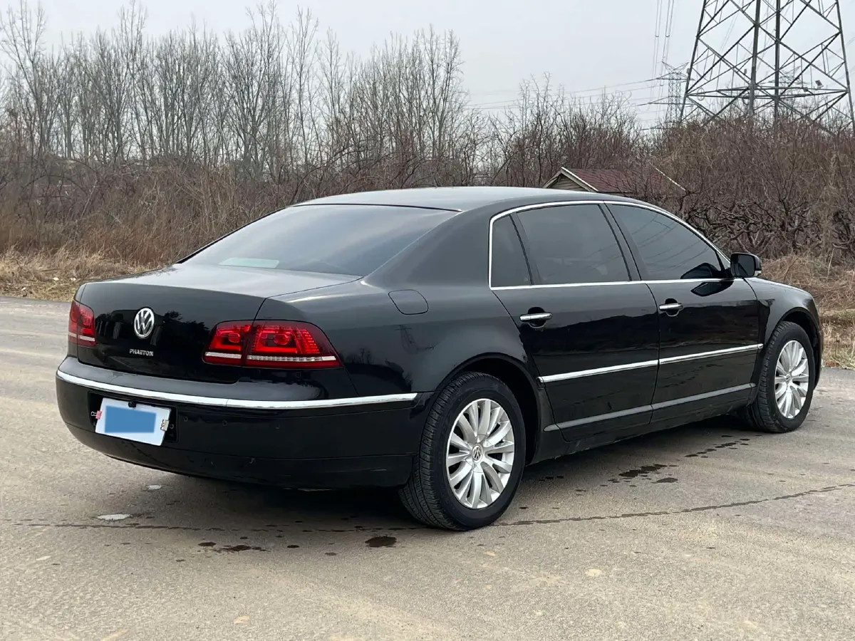 2012 Volkswagen Pheaton 3.0L 250HP V6 6AT,autocango,china used car exporter,china ev exporter,chinese used car exporter,chinese used ev exporter